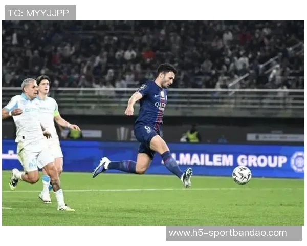 李刚仁助攻贡萨洛拉莫斯头球破门巴黎队首开记录战胜梅斯 李刚仁助攻贡萨洛拉莫斯头球破门巴黎队首开记录战胜梅斯